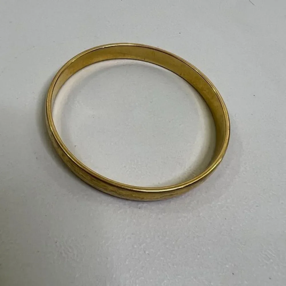 Monet Bangle Small Gold Tone Thin Dainty Basic Classic Vintage Timeless Used, ta